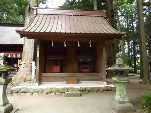 北口本宮冨士浅間神社の末社・摂社