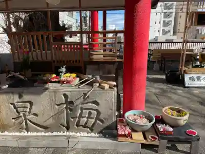 徳島眉山天神社の{uncategorized: "未分類", other: "その他", undefined: "問題あり", building: "その他建物", grave: "お墓", sacred_gate: "鳥居", guardian: "狛犬", statue: "像", buddha: "仏像", history: "歴史", nature: "自然", garden: "庭園", animal: "動物", pagoda: "塔", temizu: "手水舎", mountain_gate: "山門・神門", sanctuary: "本殿・本堂", subordinate: "末社・摂社", art: "芸術", scenery: "景色", jizo: "地蔵", ema: "絵馬", goshuin: "御朱印", omikuji: "おみくじ", items: "授与品その他", amulet: "お守り", goshuincho: "御朱印帳", eats: "食事", festival: "お祭り", votive_dance: "神楽", shichigosan: "七五三参", wedding: "結婚式", experience: "体験その他", initially: "初詣", around: "周辺", anti_infection: "感染症対策"}
