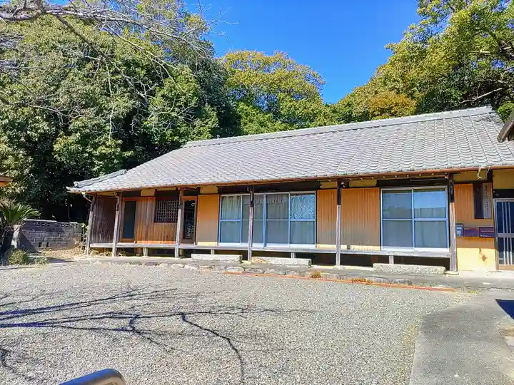 万栄教会の本殿・本堂