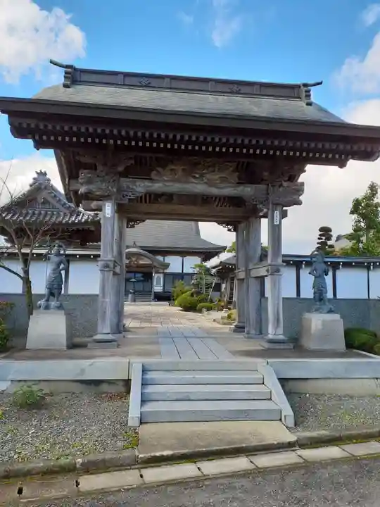 盛興院の山門・神門