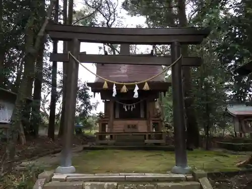 都萬神社の鳥居