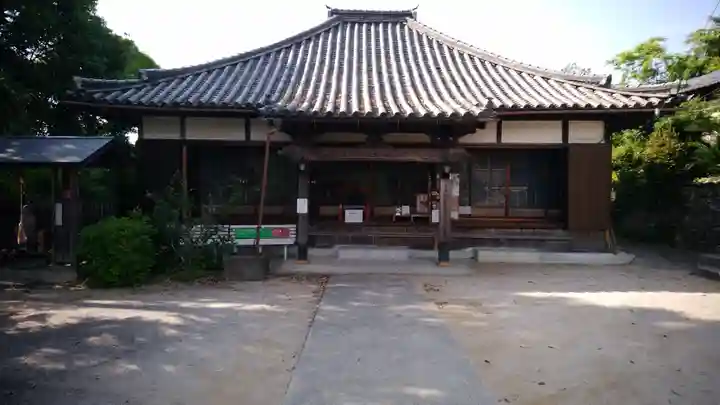 観音寺(足守神社)の本殿・本堂