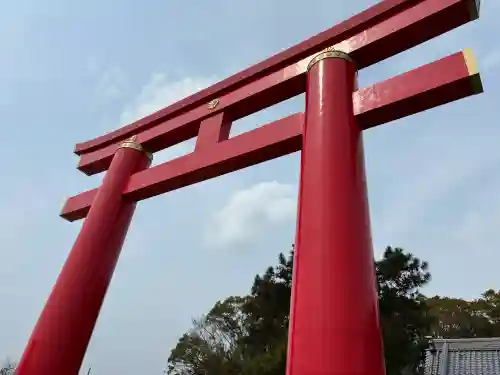 自凝島神社の{uncategorized: "未分類", other: "その他", undefined: "問題あり", building: "その他建物", grave: "お墓", sacred_gate: "鳥居", guardian: "狛犬", statue: "像", buddha: "仏像", history: "歴史", nature: "自然", garden: "庭園", animal: "動物", pagoda: "塔", temizu: "手水舎", mountain_gate: "山門・神門", sanctuary: "本殿・本堂", subordinate: "末社・摂社", art: "芸術", scenery: "景色", jizo: "地蔵", ema: "絵馬", goshuin: "御朱印", omikuji: "おみくじ", items: "授与品その他", amulet: "お守り", goshuincho: "御朱印帳", eats: "食事", festival: "お祭り", votive_dance: "神楽", shichigosan: "七五三参", wedding: "結婚式", experience: "体験その他", initially: "初詣", around: "周辺", anti_infection: "感染症対策"}