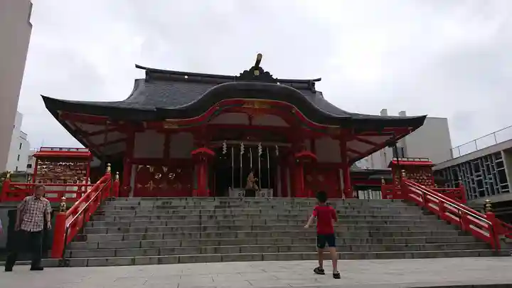 花園神社の本殿・本堂