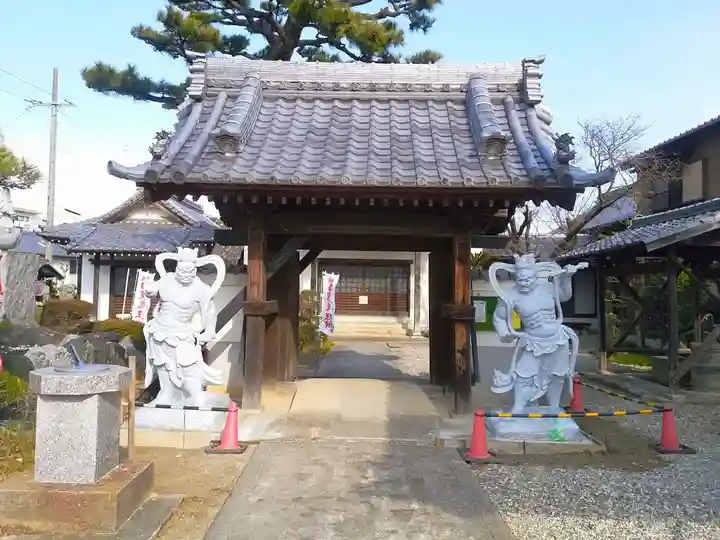 普光山 東照寺の山門・神門