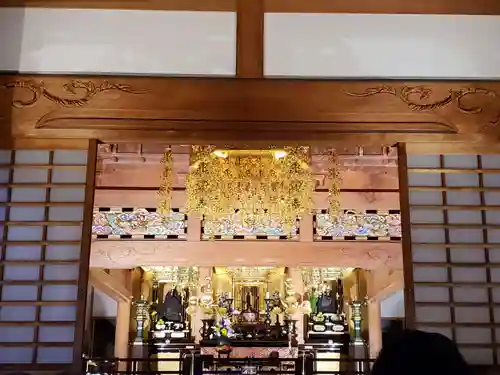 善導寺の本殿・本堂