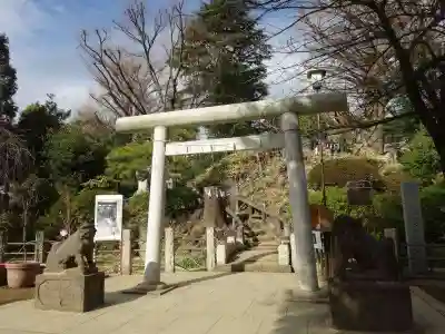 鳩森八幡神社の鳥居