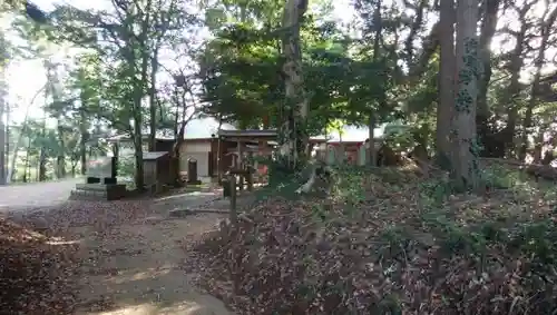 甕森神社の建物その他