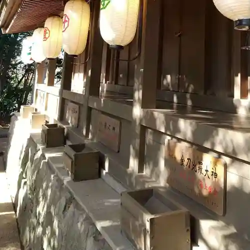 検見川神社の末社・摂社