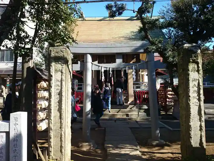 皆中稲荷神社の本殿・本堂