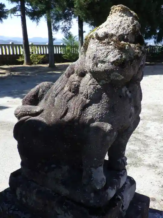 吉倉八幡宮の狛犬