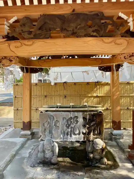 溝口神社の{uncategorized: "未分類", other: "その他", undefined: "問題あり", building: "その他建物", grave: "お墓", sacred_gate: "鳥居", guardian: "狛犬", statue: "像", buddha: "仏像", history: "歴史", nature: "自然", garden: "庭園", animal: "動物", pagoda: "塔", temizu: "手水舎", mountain_gate: "山門・神門", sanctuary: "本殿・本堂", subordinate: "末社・摂社", art: "芸術", scenery: "景色", jizo: "地蔵", ema: "絵馬", goshuin: "御朱印", omikuji: "おみくじ", items: "授与品その他", amulet: "お守り", goshuincho: "御朱印帳", eats: "食事", festival: "お祭り", votive_dance: "神楽", shichigosan: "七五三参", wedding: "結婚式", experience: "体験その他", initially: "初詣", around: "周辺", anti_infection: "感染症対策"}