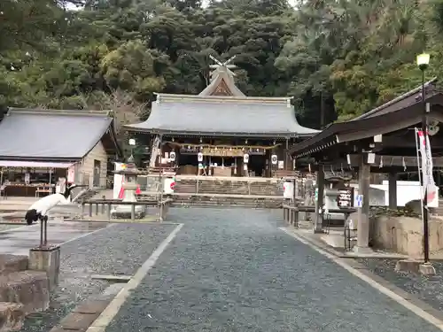 石見国一宮　物部神社の本殿