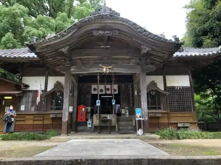 日和佐八幡神社の本殿・本堂