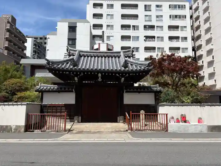 専念寺の{uncategorized: "未分類", other: "その他", undefined: "問題あり", building: "その他建物", grave: "お墓", sacred_gate: "鳥居", guardian: "狛犬", statue: "像", buddha: "仏像", history: "歴史", nature: "自然", garden: "庭園", animal: "動物", pagoda: "塔", temizu: "手水舎", mountain_gate: "山門・神門", sanctuary: "本殿・本堂", subordinate: "末社・摂社", art: "芸術", scenery: "景色", jizo: "地蔵", ema: "絵馬", goshuin: "御朱印", omikuji: "おみくじ", items: "授与品その他", amulet: "お守り", goshuincho: "御朱印帳", eats: "食事", festival: "お祭り", votive_dance: "神楽", shichigosan: "七五三参", wedding: "結婚式", experience: "体験その他", initially: "初詣", around: "周辺", anti_infection: "感染症対策"}
