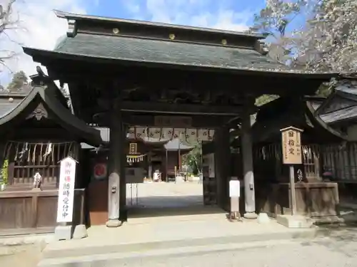 水戸八幡宮の山門・神門