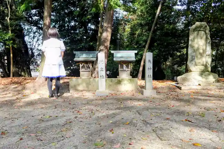 大岡白山神社の{uncategorized: "未分類", other: "その他", undefined: "問題あり", building: "その他建物", grave: "お墓", sacred_gate: "鳥居", guardian: "狛犬", statue: "像", buddha: "仏像", history: "歴史", nature: "自然", garden: "庭園", animal: "動物", pagoda: "塔", temizu: "手水舎", mountain_gate: "山門・神門", sanctuary: "本殿・本堂", subordinate: "末社・摂社", art: "芸術", scenery: "景色", jizo: "地蔵", ema: "絵馬", goshuin: "御朱印", omikuji: "おみくじ", items: "授与品その他", amulet: "お守り", goshuincho: "御朱印帳", eats: "食事", festival: "お祭り", votive_dance: "神楽", shichigosan: "七五三参", wedding: "結婚式", experience: "体験その他", initially: "初詣", around: "周辺", anti_infection: "感染症対策"}