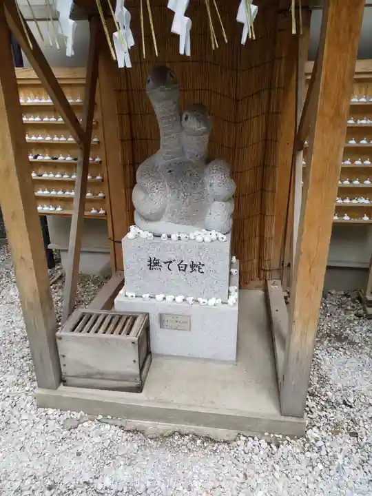 蛇窪神社の狛犬