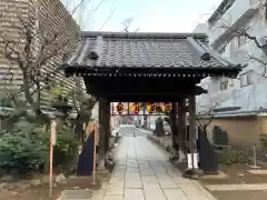 新井薬師（梅照院）の山門