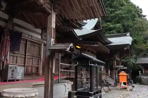 清滝寺の本殿