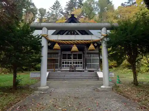 由仁神社(北海道)