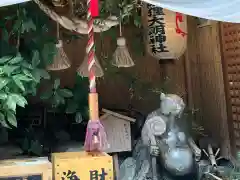 本陣狸大明神社の狛犬