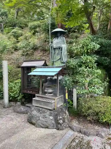 善峯寺の像