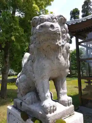 白山神社（十九社）の{uncategorized: "未分類", other: "その他", undefined: "問題あり", building: "その他建物", grave: "お墓", sacred_gate: "鳥居", guardian: "狛犬", statue: "像", buddha: "仏像", history: "歴史", nature: "自然", garden: "庭園", animal: "動物", pagoda: "塔", temizu: "手水舎", mountain_gate: "山門・神門", sanctuary: "本殿・本堂", subordinate: "末社・摂社", art: "芸術", scenery: "景色", jizo: "地蔵", ema: "絵馬", goshuin: "御朱印", omikuji: "おみくじ", items: "授与品その他", amulet: "お守り", goshuincho: "御朱印帳", eats: "食事", festival: "お祭り", votive_dance: "神楽", shichigosan: "七五三参", wedding: "結婚式", experience: "体験その他", initially: "初詣", around: "周辺", anti_infection: "感染症対策"}