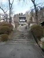 岩角山 岩角寺の山門・神門
