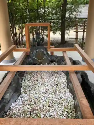 和泉國一之宮　大鳥大社の手水舎