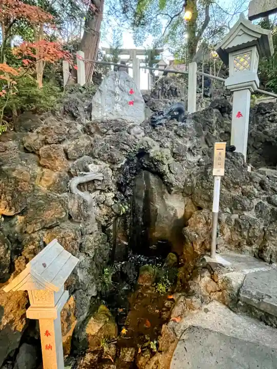多摩川浅間神社の{uncategorized: "未分類", other: "その他", undefined: "問題あり", building: "その他建物", grave: "お墓", sacred_gate: "鳥居", guardian: "狛犬", statue: "像", buddha: "仏像", history: "歴史", nature: "自然", garden: "庭園", animal: "動物", pagoda: "塔", temizu: "手水舎", mountain_gate: "山門・神門", sanctuary: "本殿・本堂", subordinate: "末社・摂社", art: "芸術", scenery: "景色", jizo: "地蔵", ema: "絵馬", goshuin: "御朱印", omikuji: "おみくじ", items: "授与品その他", amulet: "お守り", goshuincho: "御朱印帳", eats: "食事", festival: "お祭り", votive_dance: "神楽", shichigosan: "七五三参", wedding: "結婚式", experience: "体験その他", initially: "初詣", around: "周辺", anti_infection: "感染症対策"}