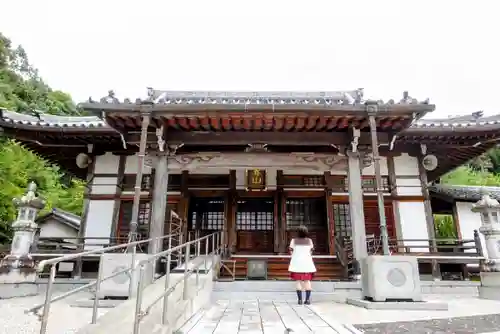 本泉寺の本殿・本堂