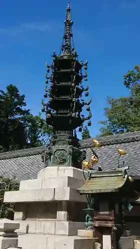 宝山寺の塔