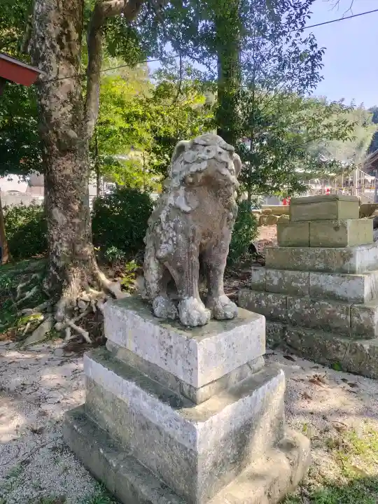 揖夜神社の{uncategorized: "未分類", other: "その他", undefined: "問題あり", building: "その他建物", grave: "お墓", sacred_gate: "鳥居", guardian: "狛犬", statue: "像", buddha: "仏像", history: "歴史", nature: "自然", garden: "庭園", animal: "動物", pagoda: "塔", temizu: "手水舎", mountain_gate: "山門・神門", sanctuary: "本殿・本堂", subordinate: "末社・摂社", art: "芸術", scenery: "景色", jizo: "地蔵", ema: "絵馬", goshuin: "御朱印", omikuji: "おみくじ", items: "授与品その他", amulet: "お守り", goshuincho: "御朱印帳", eats: "食事", festival: "お祭り", votive_dance: "神楽", shichigosan: "七五三参", wedding: "結婚式", experience: "体験その他", initially: "初詣", around: "周辺", anti_infection: "感染症対策"}