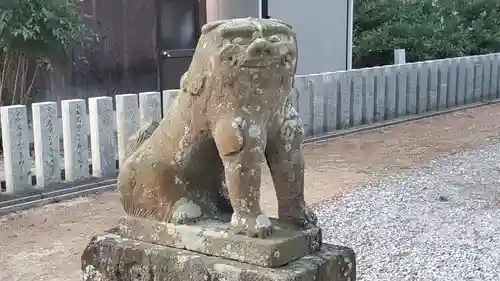 生目八幡神社の狛犬