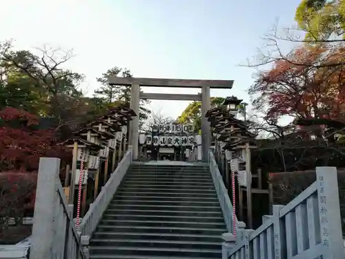 伊勢山皇大神宮の鳥居