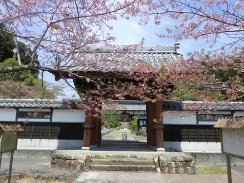 永江院の山門