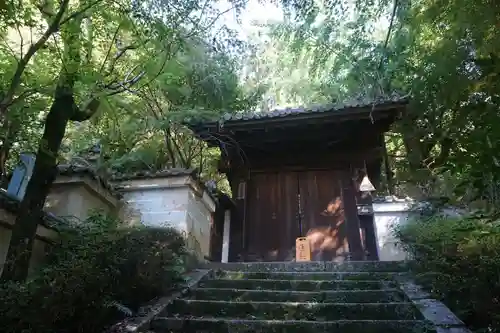 正法寺の山門・神門