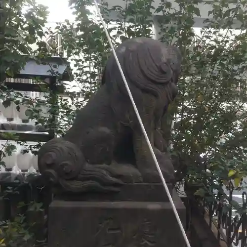 高山稲荷神社（旧鎮座地）の狛犬