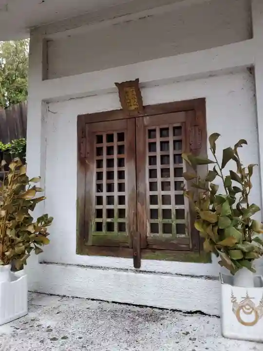 伊川谷神明神社の末社・摂社