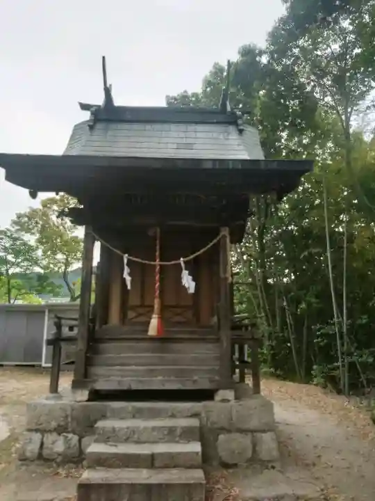 吉備津神社の{uncategorized: "未分類", other: "その他", undefined: "問題あり", building: "その他建物", grave: "お墓", sacred_gate: "鳥居", guardian: "狛犬", statue: "像", buddha: "仏像", history: "歴史", nature: "自然", garden: "庭園", animal: "動物", pagoda: "塔", temizu: "手水舎", mountain_gate: "山門・神門", sanctuary: "本殿・本堂", subordinate: "末社・摂社", art: "芸術", scenery: "景色", jizo: "地蔵", ema: "絵馬", goshuin: "御朱印", omikuji: "おみくじ", items: "授与品その他", amulet: "お守り", goshuincho: "御朱印帳", eats: "食事", festival: "お祭り", votive_dance: "神楽", shichigosan: "七五三参", wedding: "結婚式", experience: "体験その他", initially: "初詣", around: "周辺", anti_infection: "感染症対策"}