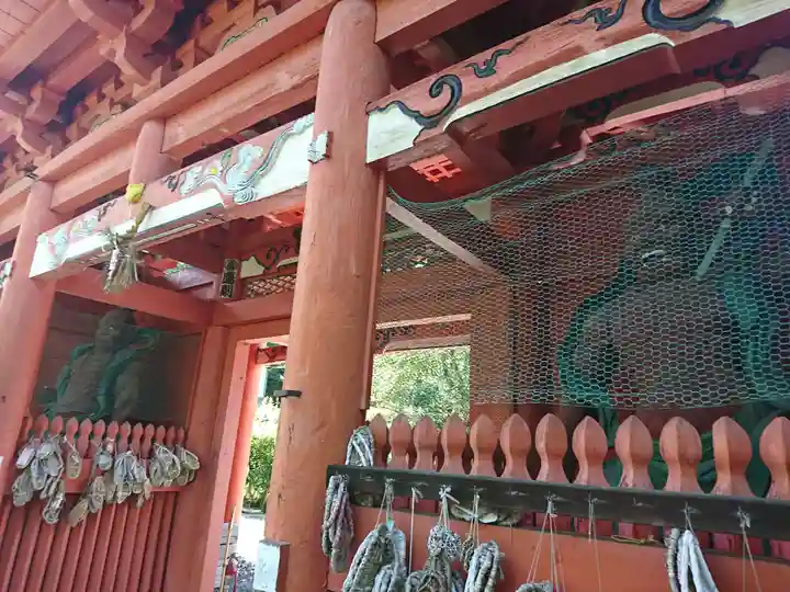 勝利寺の山門・神門