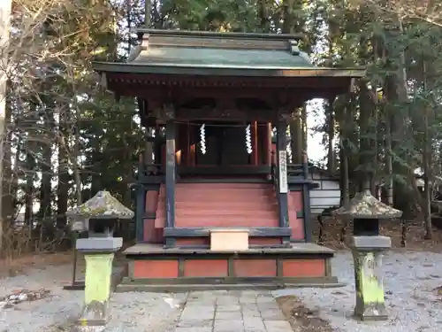 北口本宮冨士浅間神社の末社・摂社