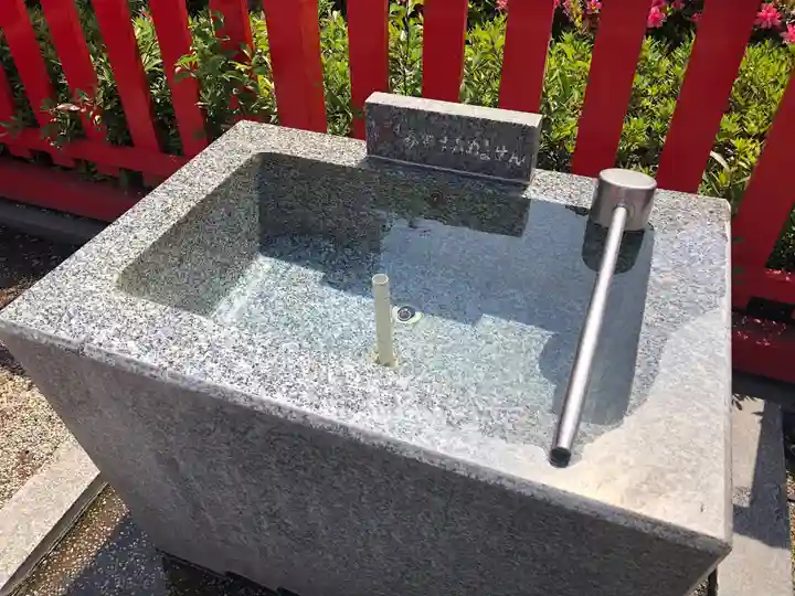 アクアシティお台場神社の手水舎