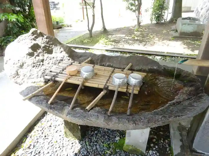 安積國造神社の手水舎