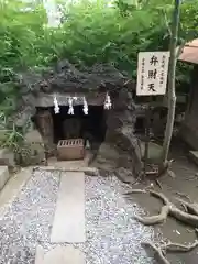 鳩ヶ谷氷川神社の末社