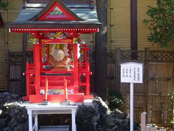 京濱伏見稲荷神社の末社・摂社