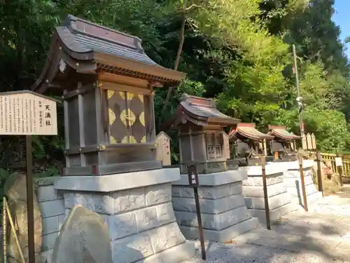 師岡熊野神社の末社・摂社