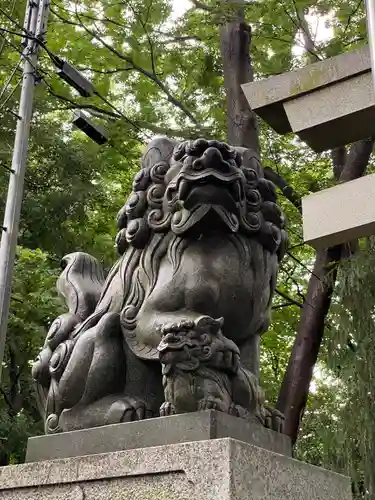 諏訪神社の狛犬