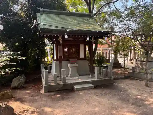 鳴尾八幡神社の末社・摂社